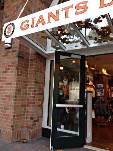 giants dugout store