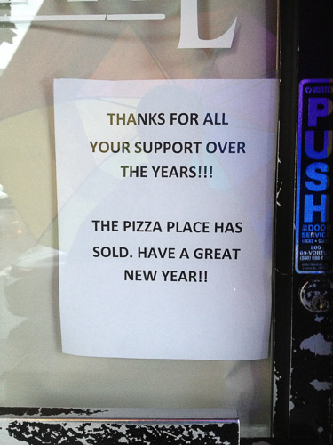 pizza-place-walnut-creek-closed-sign