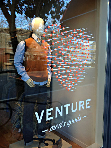 venture-window-display-valentines