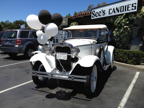 sees-candies-lafayette-car