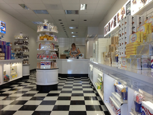 sees-candies-lafayette-inside