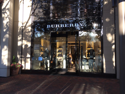 Burberry Closing in Broadway Plaza for Good – Beyond the Creek