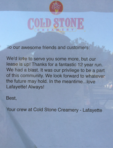 coldstone-creamery-lafayette-closed-sign