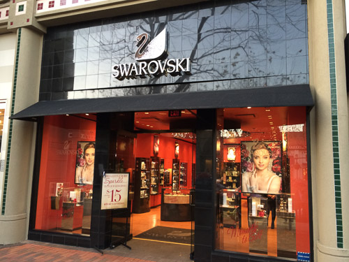 swarovski-broadway-plaza