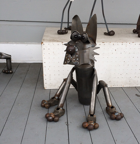 dog-sculpture-danville