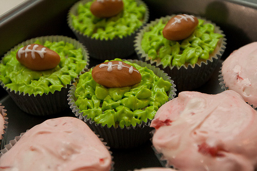 flickr-pinguino-football-cupcakes