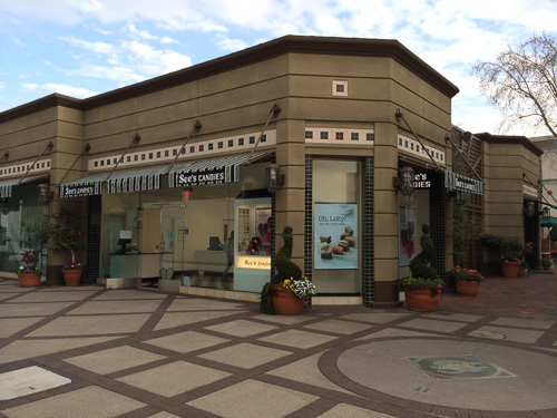 sees-candies-broadway-plaza-new-location-outside