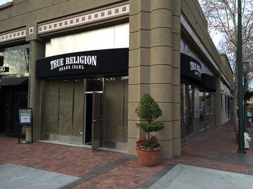 true-religion-jeans-broadway-plaza-signage