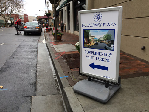 broadway-plaza-complimentary-parking