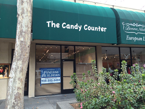 candy-counter-walnut-creek-sign-outside
