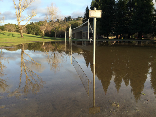 water-volleyball-moraga