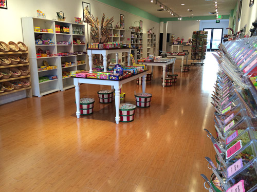 candy-counter-walnut-creek-inside-overview