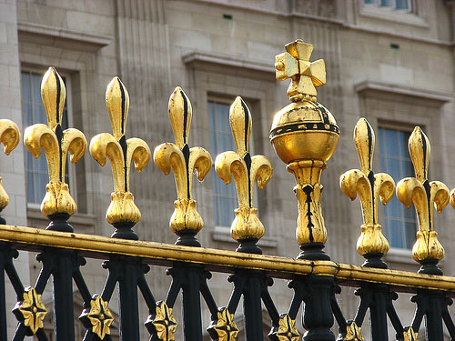 flickr-lorentey-buckingham-palace-fence