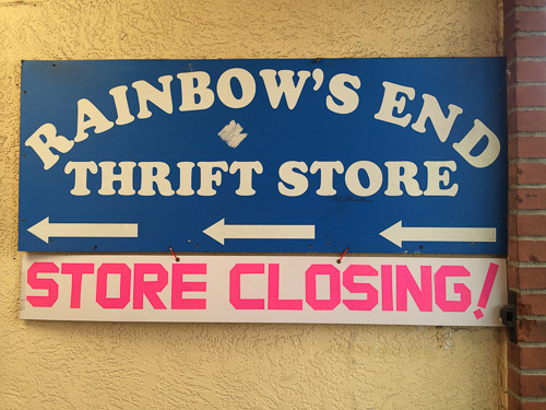 rainbows-end-walnut-creek-thrift-store-sign-closing