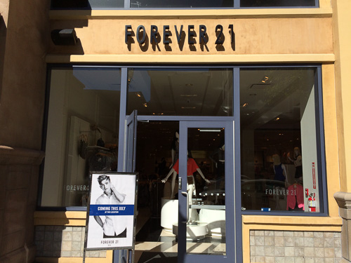 forever-21-men-walnut-creek-side-outside