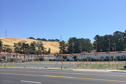 moraga-rd-wooden-beams