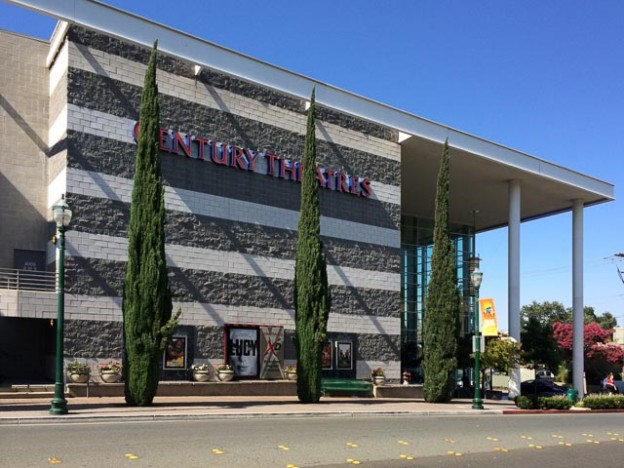 Century Movie Theater in Walnut Creek to begin Serving Alcohol Next