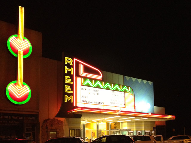 rheem-theatre-moraga-night-1