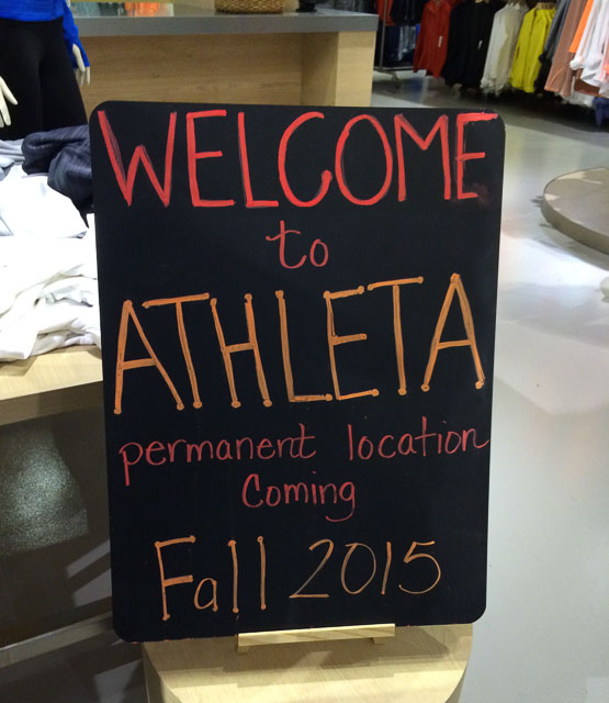 athleta-walnut-creek-moving-sign