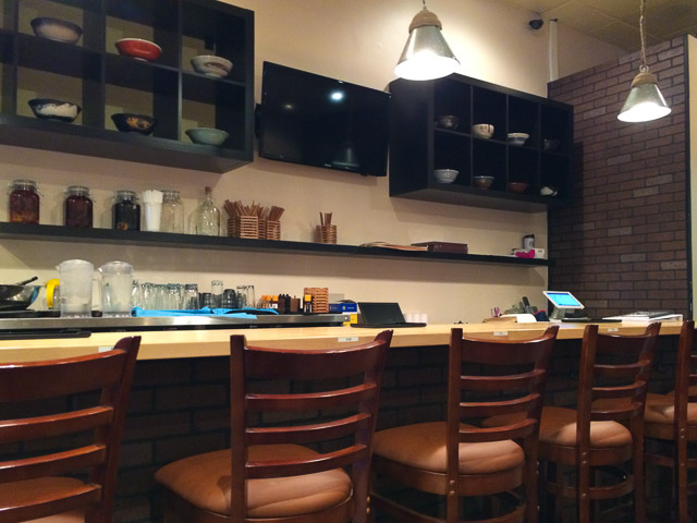 ramen-hiroshi-inside-bar