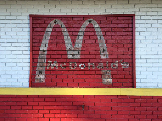 mcdonalds-walnut-creek-outside-sign