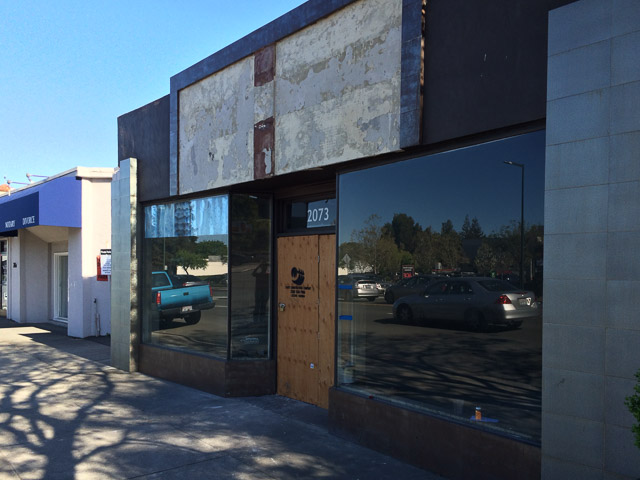 mt-diablo-tile-stone-outside-closed