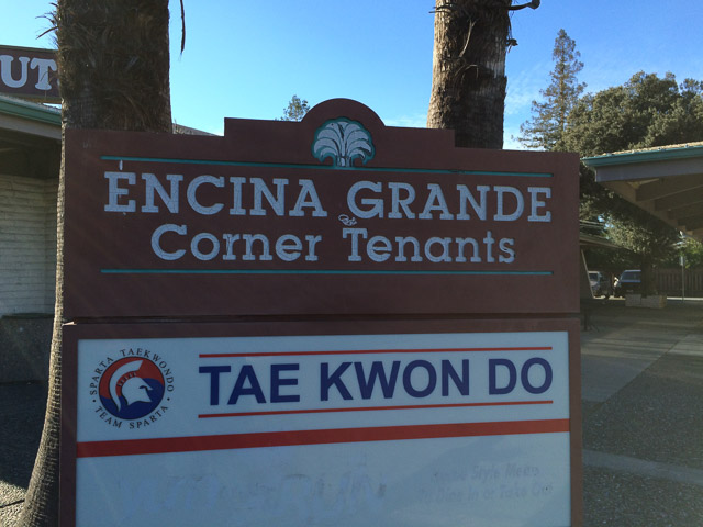 encina-grande-corner-tenants-sign-5