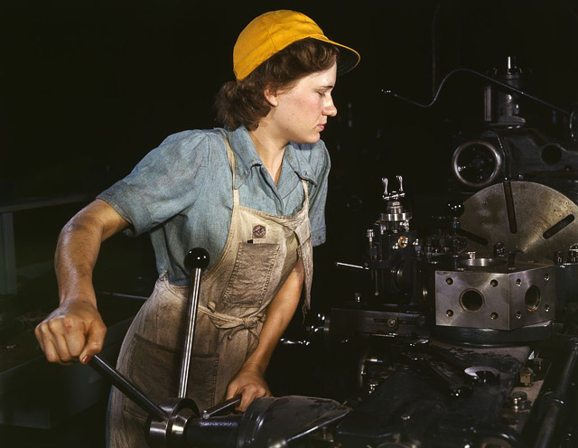 woman-factory-1940s