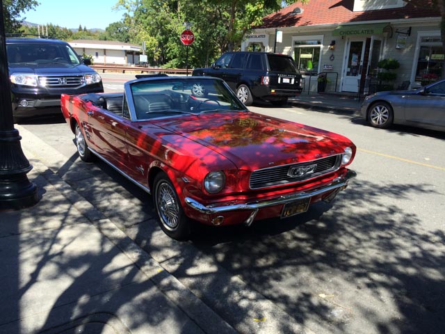 ford-mustang-red-danville