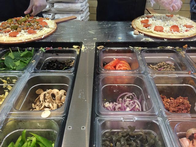 project-pie-walnut-creek-inside-toppings-veggies