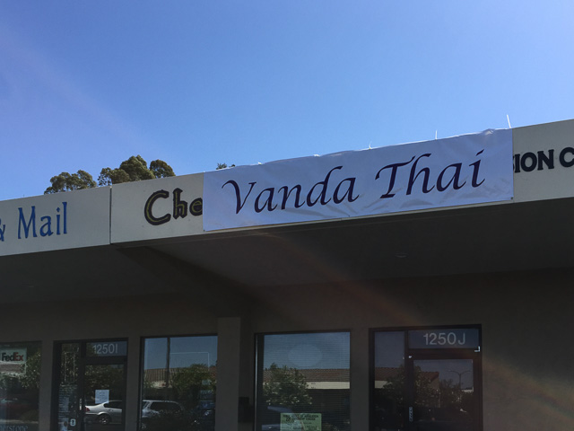 vanda-thai-walnut-creek-outside