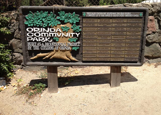 orinda-community-park-sign