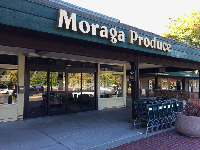 moraga-produce-outside