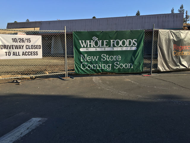 whole-foods-encina-grande-sign