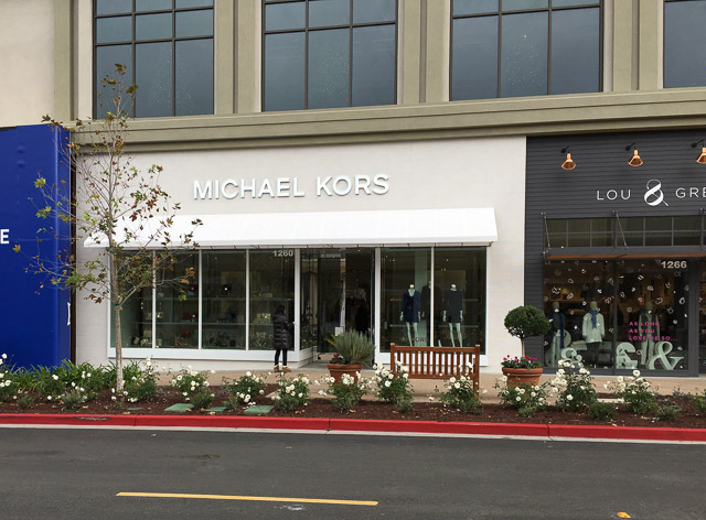 Kors Broadway Plaza – Beyond Creek