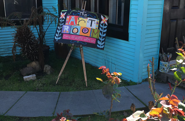 art-room-lafayette-new-location-sign