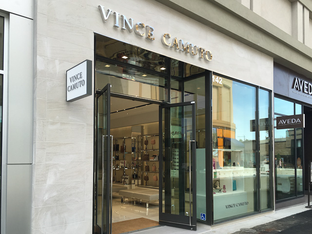 vince-camuto-broadway-plaza-outside