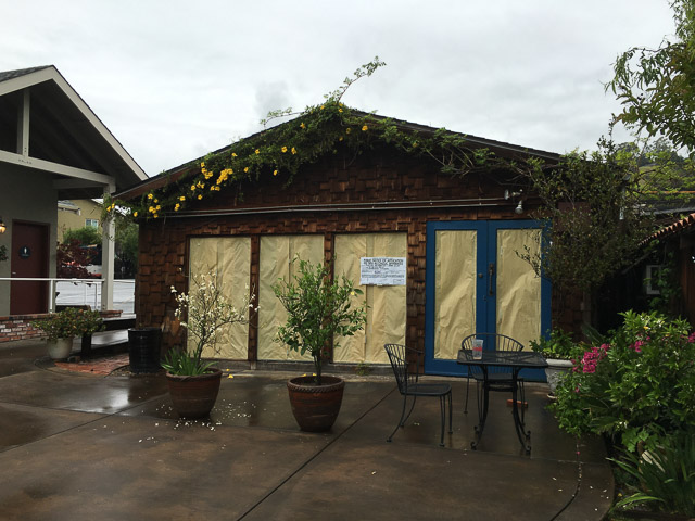 lamorinda-taphouse-outside-dev