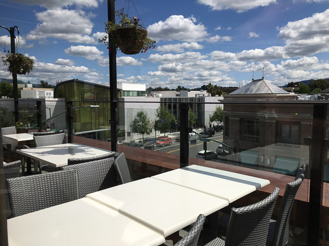 rooftop-walnut-creek-inside-patio