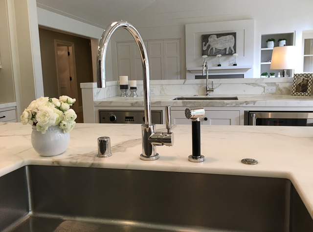 laf-kitchen-tour-2016-classic-sinks