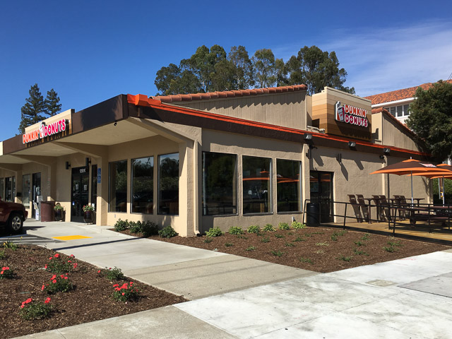 dunkin-donuts-walnut-creek-outside