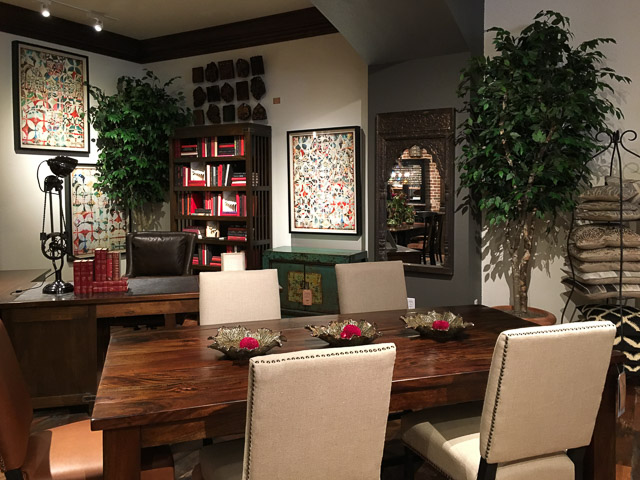 arhaus-broadway-plaza-inside-7