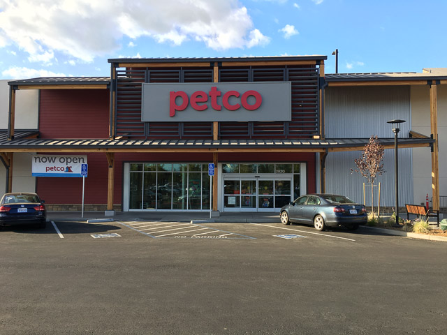 petco-walnut-creek-orchards-outside