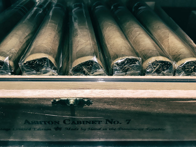 total-wine-pleasant-hill-inside-cigars