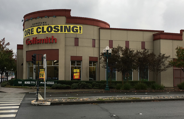 golfsmith-pleasant-hill-outside-closing2