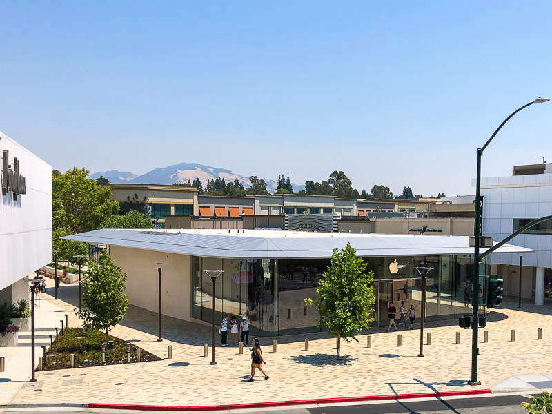 Apple Store Reopens in Broadway Plaza in Walnut Creek Beyond the Creek