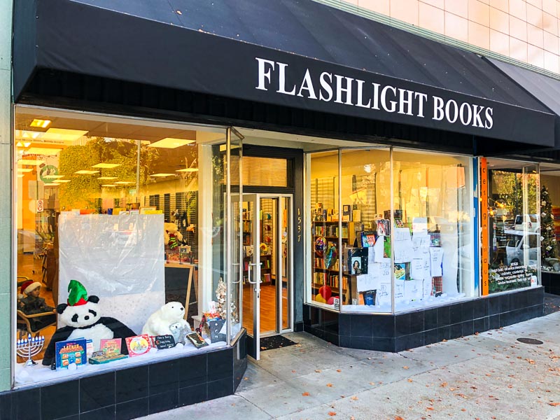 Flashlight Books Opens in Downtown Walnut Creek Beyond the Creek