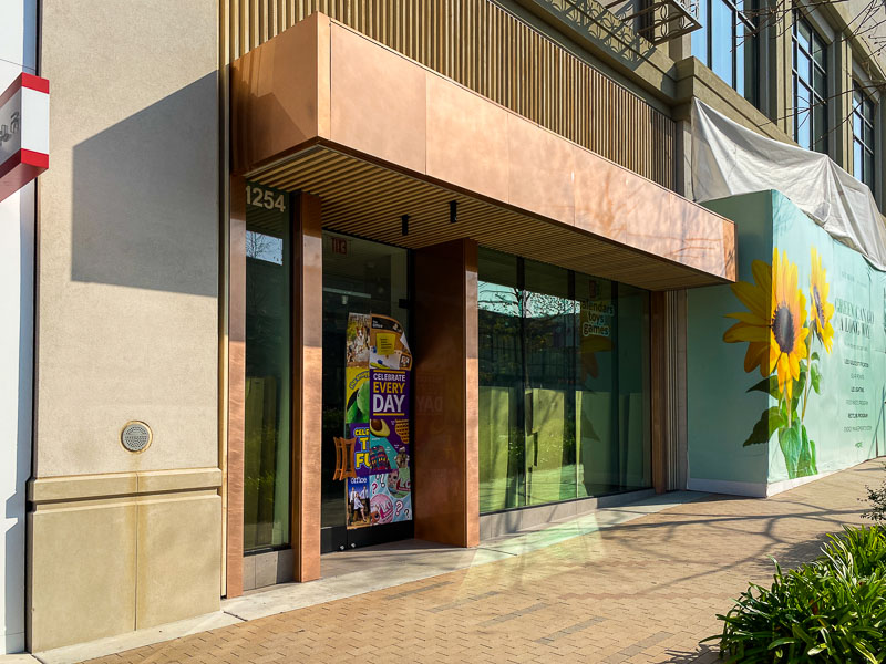 Go! Calendars Games Toys Closes at Broadway Plaza in Walnut Creek