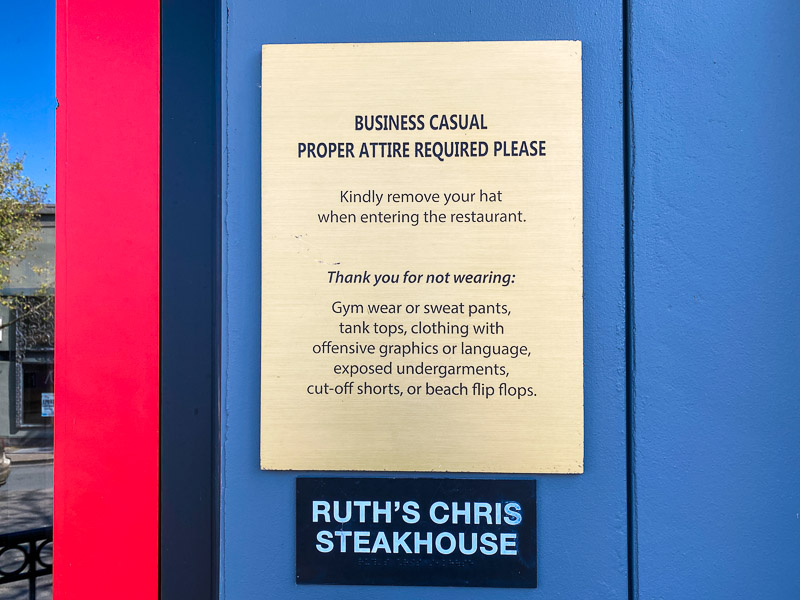 dress code for ruth’s chris restaurant