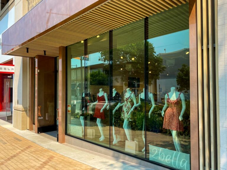 2bella Boutique Opens at Broadway Plaza in Walnut Creek Beyond the Creek